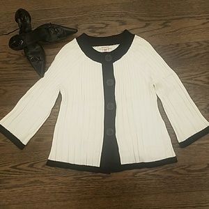 COPY - Off white and black sweater